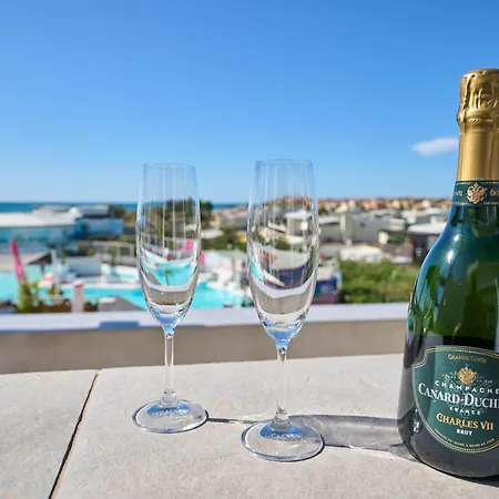 Coursives Red-light 108 Vue Apartmán