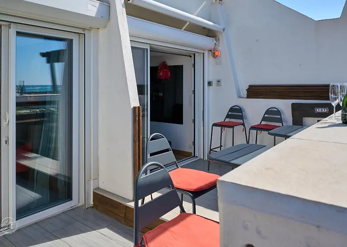 Coursives Red-light 108 Vue * Agde